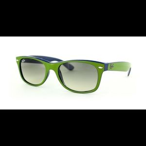 Ray Ban New Wayfarer sunglasses